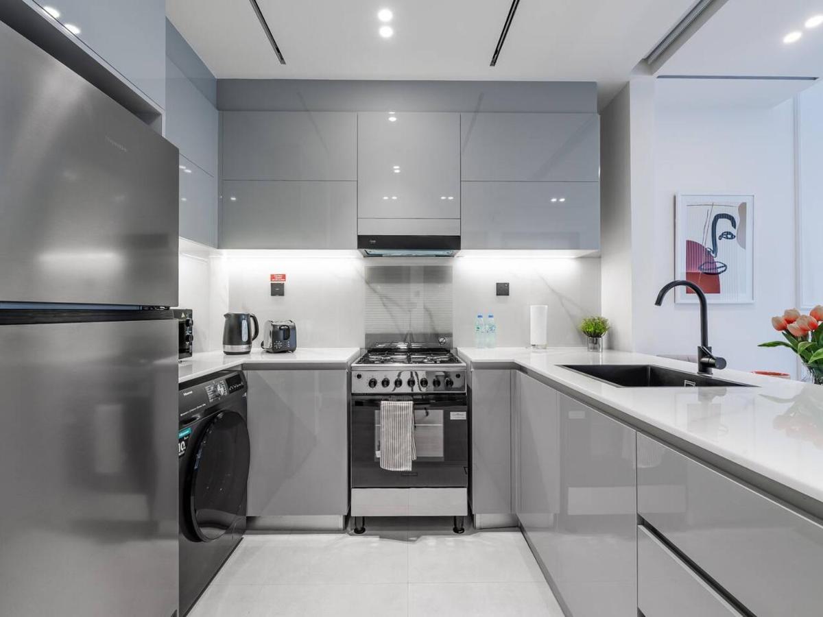 Appartement Jaw-dropping Canal Views From Stylish Dubai